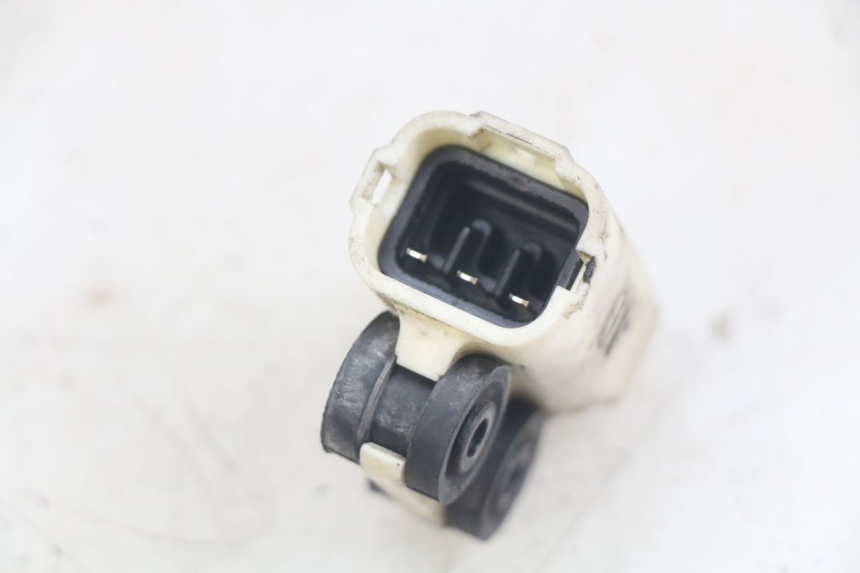 photo de CAPTEUR CHUTE YAMAHA X-MAX XMAX 250 (2006 - 2009) - Zoom état d’usage