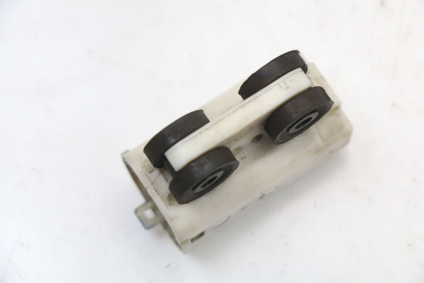 photo de CAPTEUR CHUTE YAMAHA X-MAX XMAX 125 (2010 - 2013) - Gros plan technique