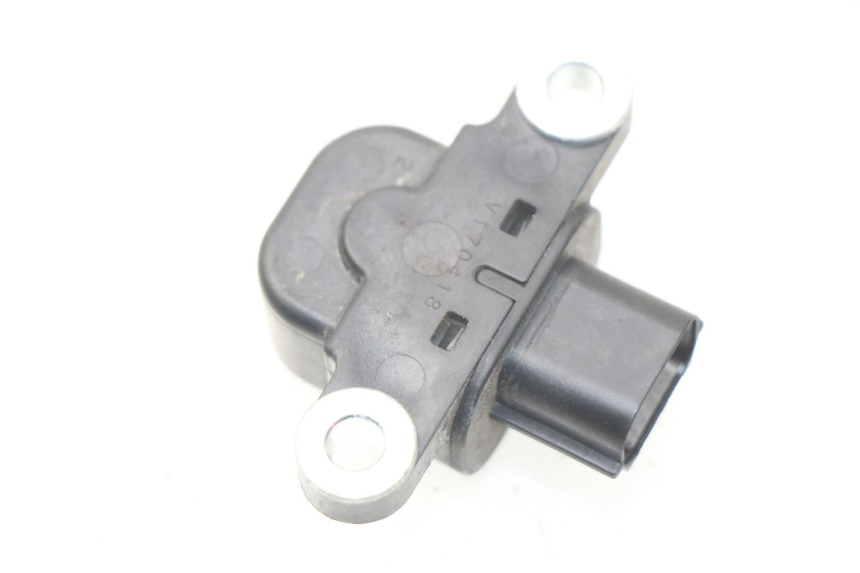 photo de CAPTEUR CHUTE KAWASAKI Z Z900 900 (2017 - 2019) - Zoom état d’usage