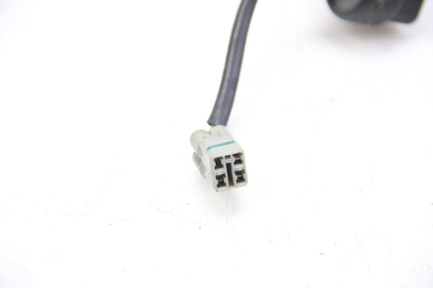 photo de CAPTEUR CHUTE PIAGGIO ZIP 4T 50 (2018 - 2020) - Autre angle de vue