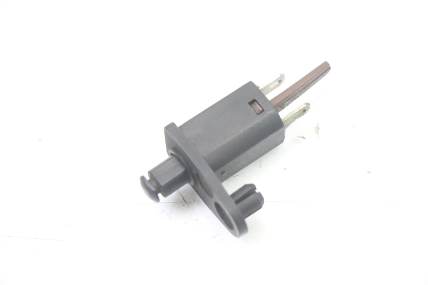 photo de CAPTEUR OUVERTURE COFFRE PIAGGIO X8 125 (2004 - 2007) - Détail de la pièce