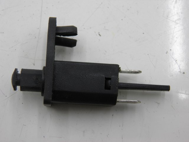 photo de CAPTEUR OUVERTURE COFFRE PIAGGIO X9 EVOLUTION 125 (2003 - 2007) - Vue principale