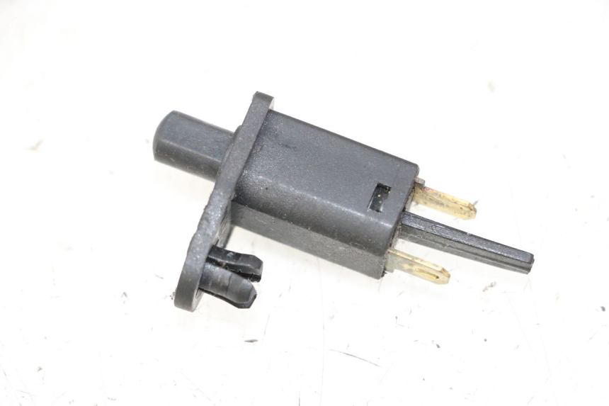 photo de CAPTEUR OUVERTURE COFFRE PEUGEOT SATELIS 125 (2013 - 2018) - Zoom état d’usage