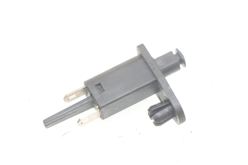 photo de CAPTEUR OUVERTURE COFFRE PIAGGIO XEVO - X EVO 125 (2007 - 2017) - Détail de la pièce