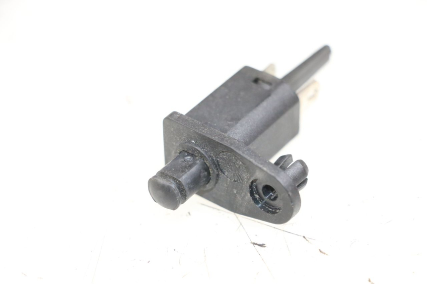 photo de CAPTEUR OUVERTURE COFFRE PIAGGIO XEVO - X EVO 125 (2007 - 2017) - Vue principale