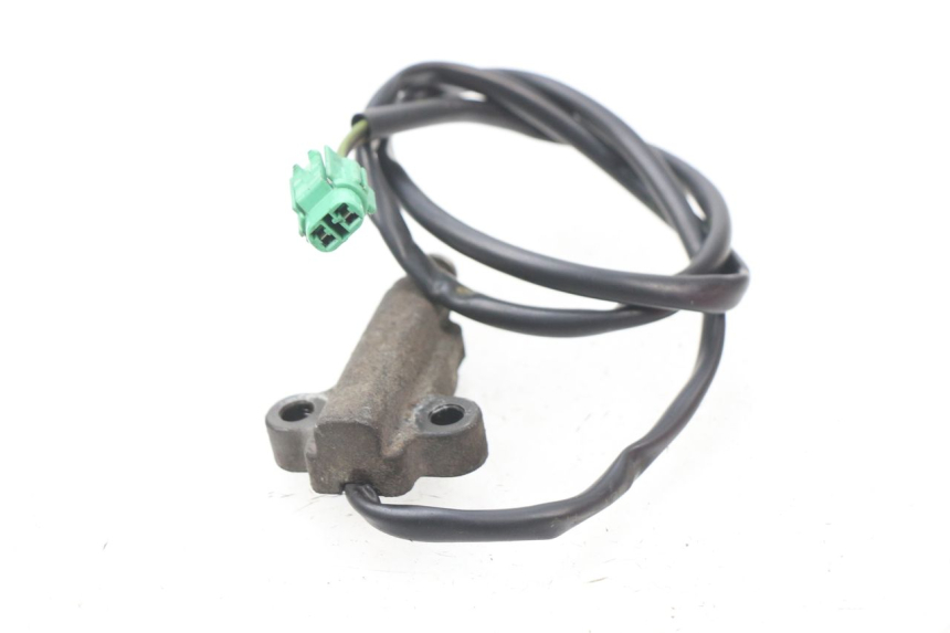 photo de CAPTEUR OUVERTURE SELLE SUZUKI BURGMAN 650 (2002 - 2004) - Détail de la pièce