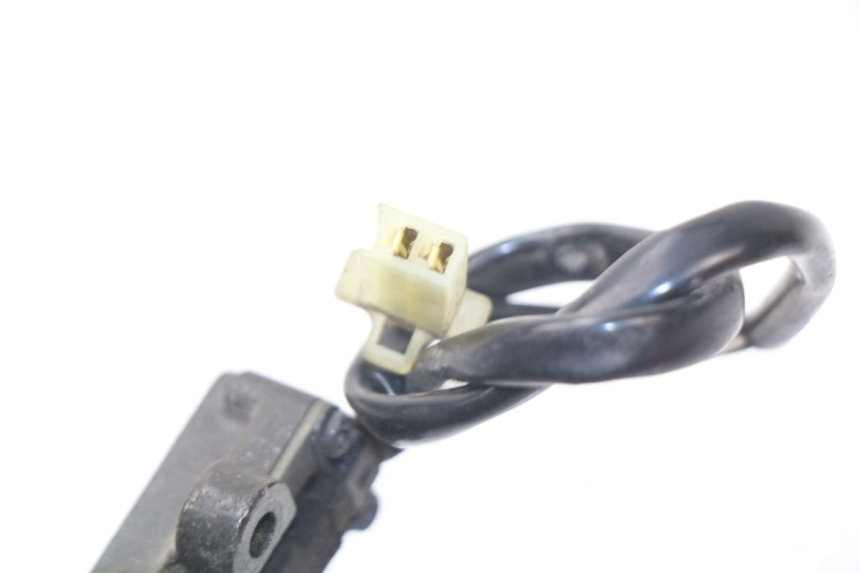 photo de CAPTEUR OUVERTURE SELLE SUZUKI BURGMAN 125 (2007 - 2014) - Détail de la pièce