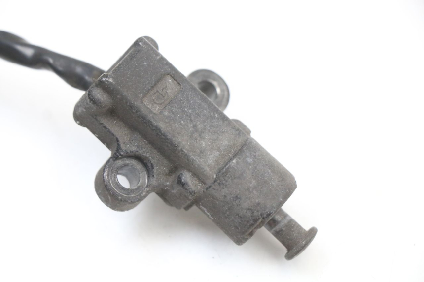 photo de CAPTEUR OUVERTURE SELLE SUZUKI BURGMAN 125 (2007 - 2014) - Zoom état d’usage