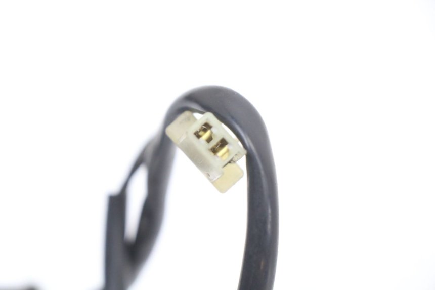 photo de CAPTEUR OUVERTURE SELLE SUZUKI BURGMAN 125 (2007 - 2014) - Gros plan technique