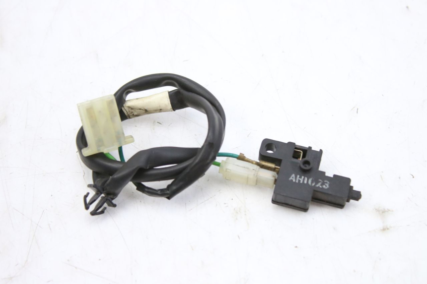 photo de CAPTEUR OUVERTURE SELLE HONDA FES S-WING SWING ABS 125 (2007 - 2015) - Vue principale