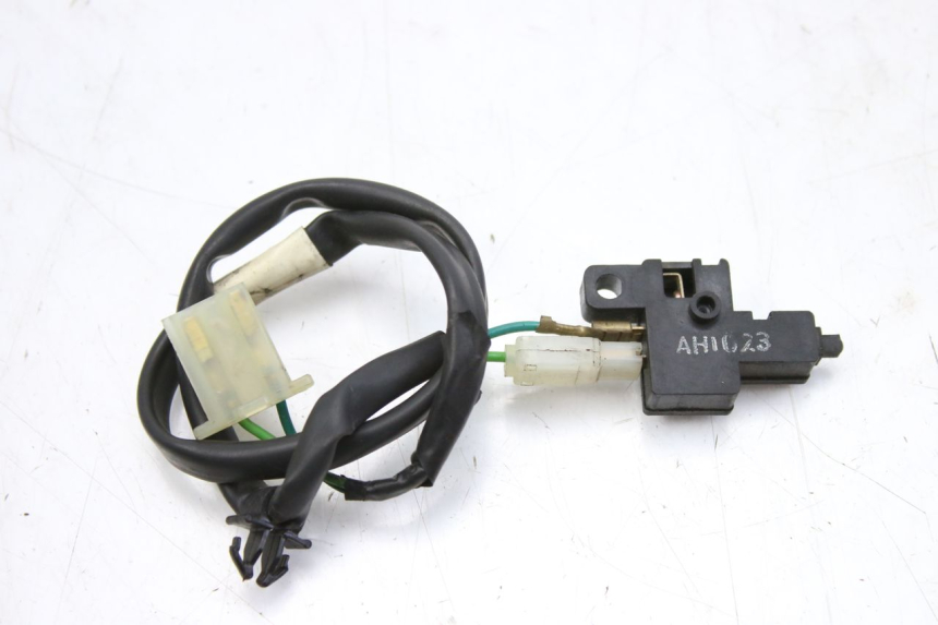 photo de CAPTEUR OUVERTURE SELLE HONDA FES S-WING SWING ABS 125 (2007 - 2015) - Détail de la pièce