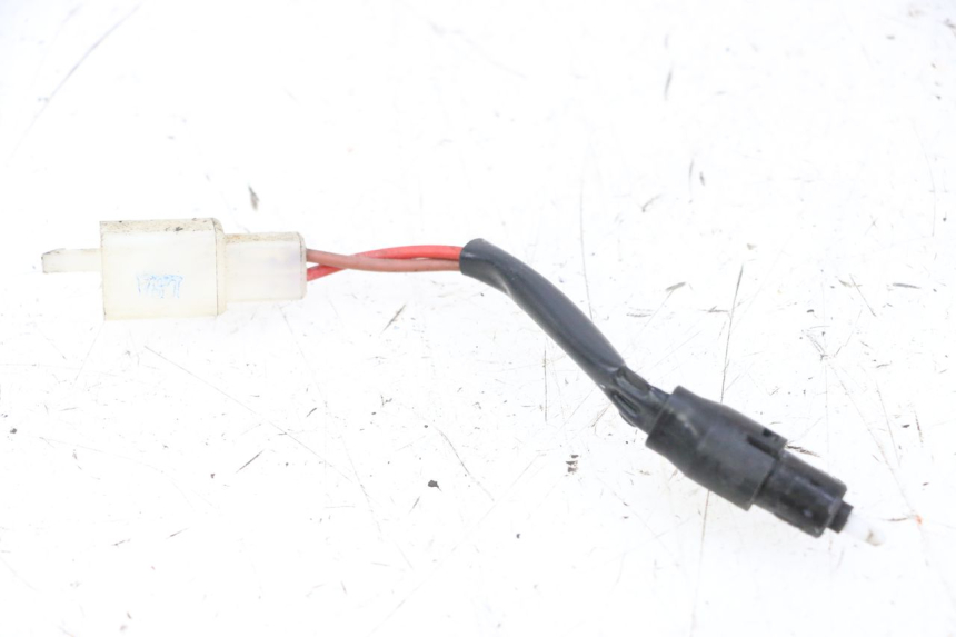 photo de CAPTEUR OUVERTURE SELLE SYM JOYMAX 125 (2010 - 2017) - Zoom état d’usage