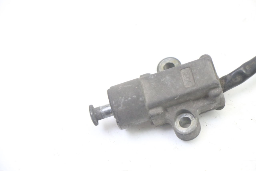 photo de CAPTEUR OUVERTURE SELLE SUZUKI UH BURGMAN 125 (2002 - 2006) - Zoom état d’usage