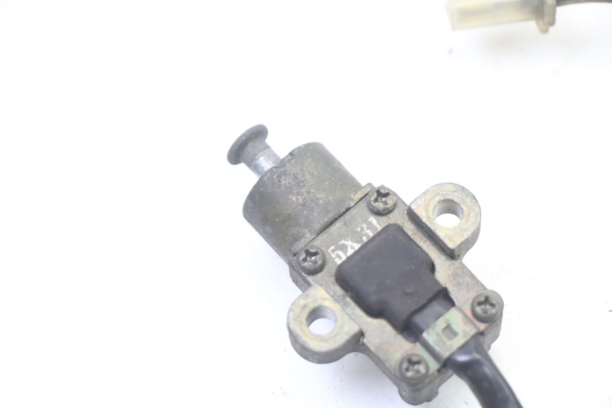 photo de CAPTEUR OUVERTURE SELLE SUZUKI UH BURGMAN 125 (2002 - 2006) - Gros plan technique