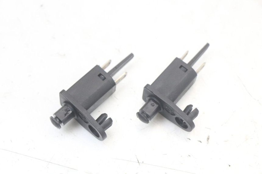 photo de CAPTEUR OUVERTURE SELLE PIAGGIO XEVO - X EVO 125 (2007 - 2017) - Vue principale