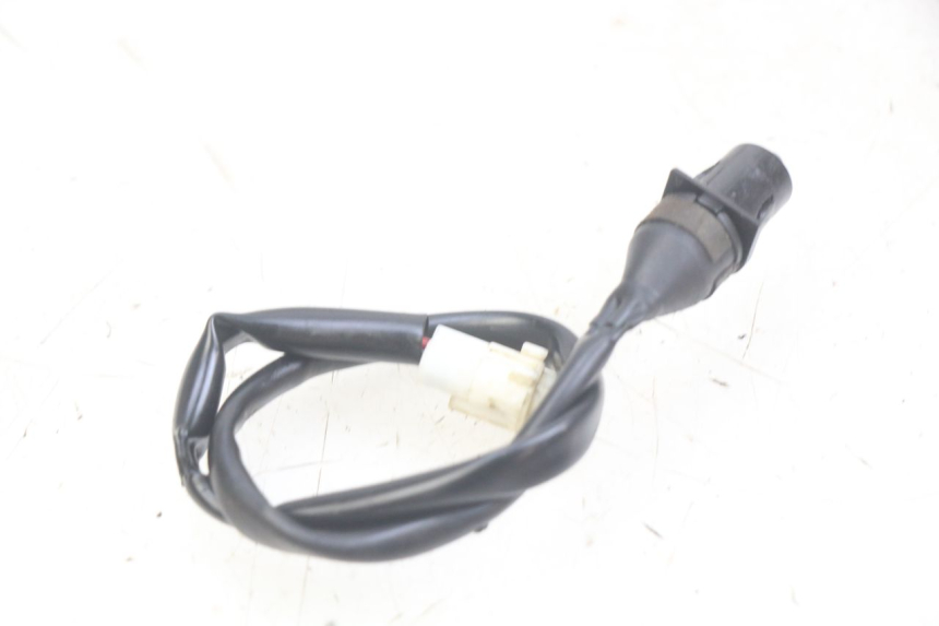 photo de CAPTEUR OUVERTURE SELLE YAMAHA YP MAJESTY 400 (2004 - 2008) - Détail de la pièce