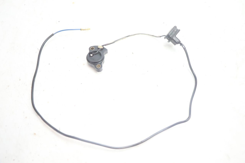 photo de CAPTEUR POINT MORT SUZUKI DR S 600 (1985 - 1989) - Autre angle de vue