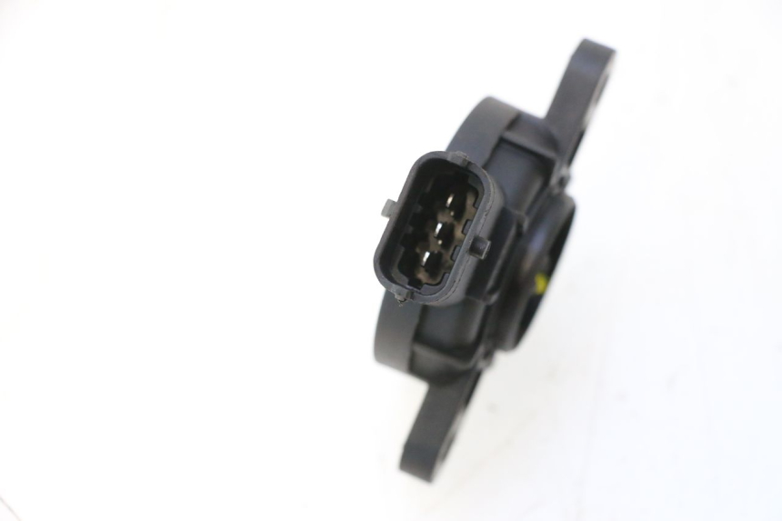 photo de CAPTEUR POINT MORT CAN-AM SPYDER RS 1000 (2008 - 2012) - Détail de la pièce