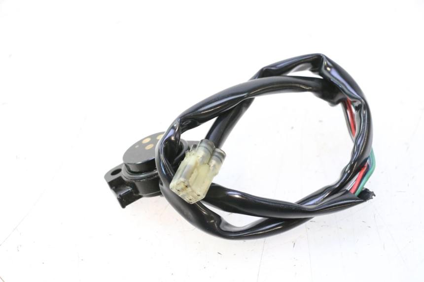 photo de CAPTEUR POINT MORT SUZUKI SV S 650 (1999 - 2002) - Détail de la pièce