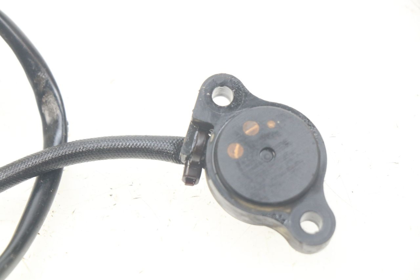 photo de CAPTEUR POINT MORT SUZUKI XF FREEWIND 650 (1997 - 2003) - Autre angle de vue