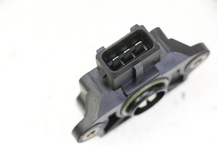 photo de CAPTEUR TPS BMW C1 125 (2000 - 2003) - Zoom état d’usage