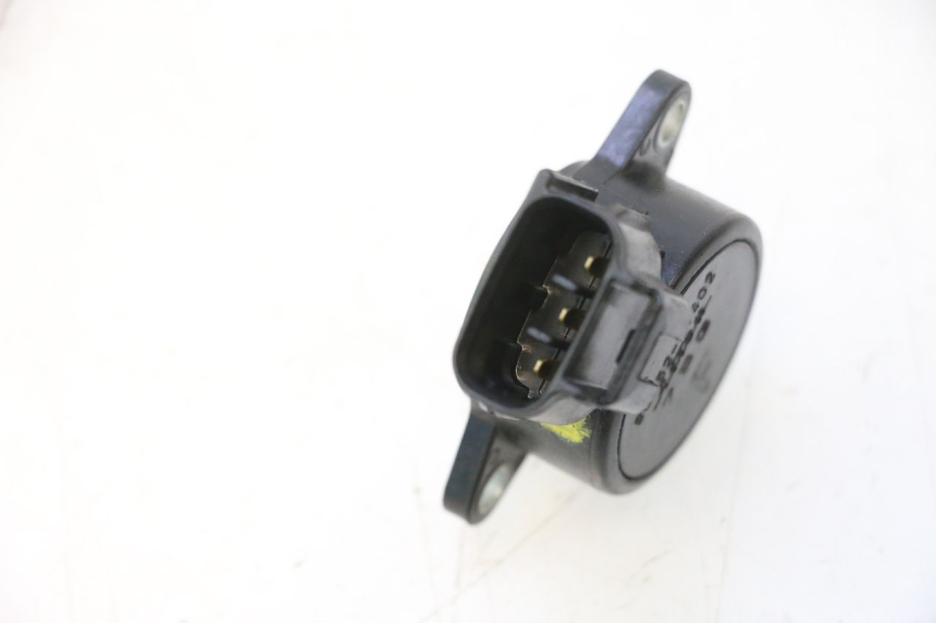 photo de CAPTEUR TPS SUZUKI BURGMAN 125 (2007 - 2014) - Détail de la pièce