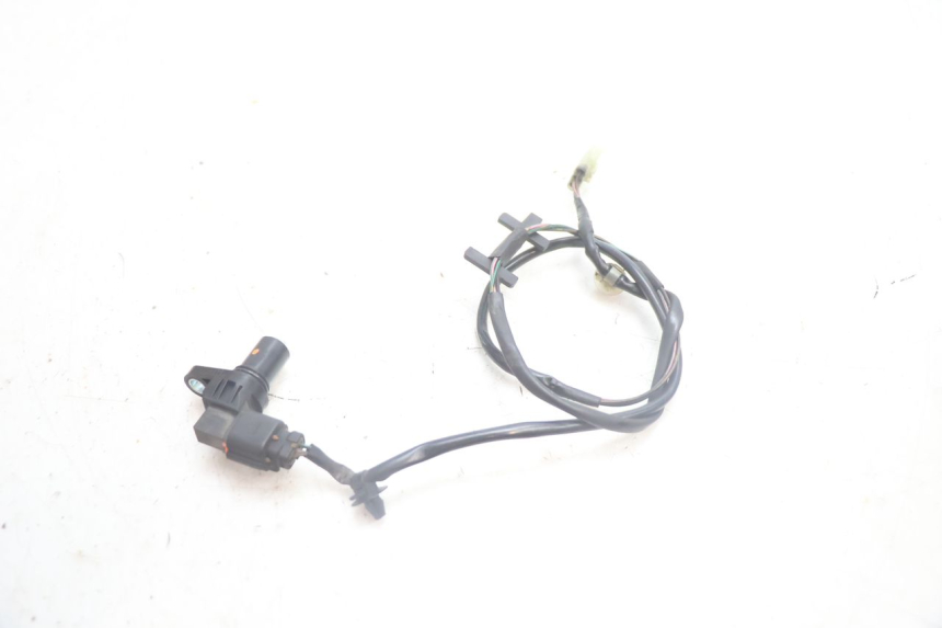 photo de CAPTEUR VITESSE HONDA FJS SILVER WING SILVERWING 400 (2005 - 2008) - Autre angle de vue