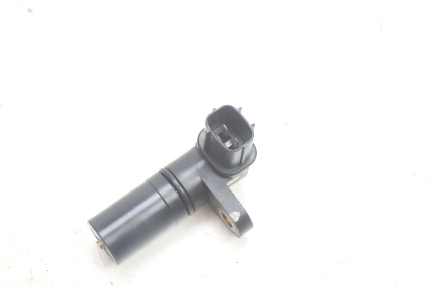 photo de CAPTEUR VITESSE HONDA FJS SILVER WING SILVERWING 400 (2005 - 2008) - Vue d’ensemble