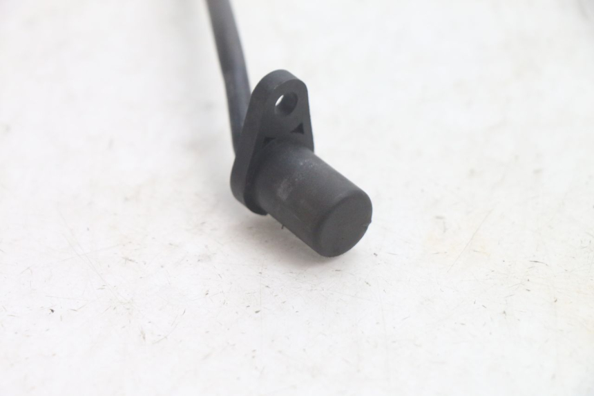 photo de CAPTEUR VITESSE SYM GTS EVO 125 (2009 - 2013) - Autre angle de vue