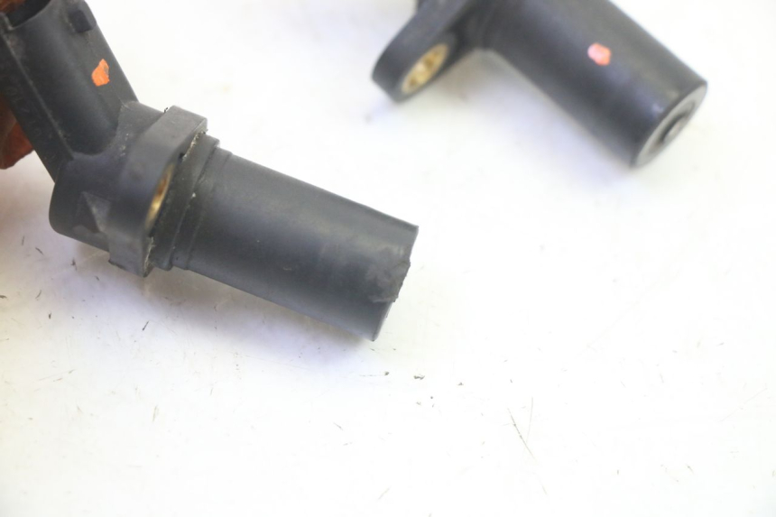 photo de CAPTEUR VITESSE PIAGGIO MP3 LT 400 (2007 - 2012) - Vue d’ensemble