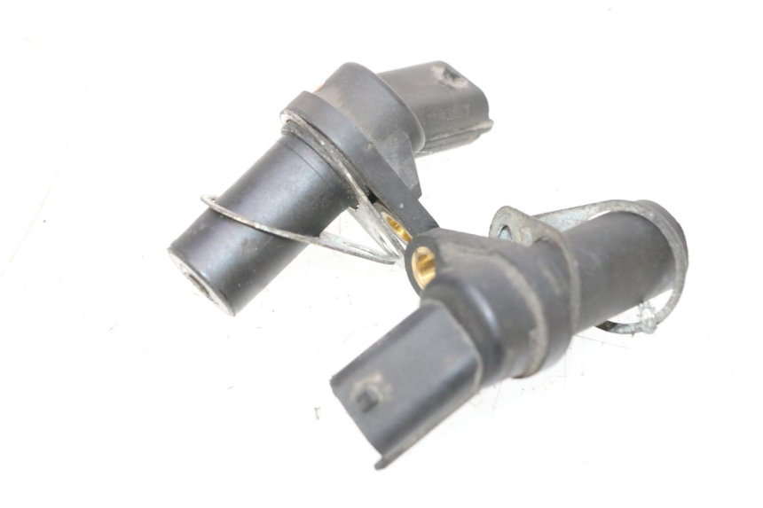 photo de CAPTEUR VITESSE PIAGGIO MP3 RL 250 (2006 - 2010) - Détail de la pièce