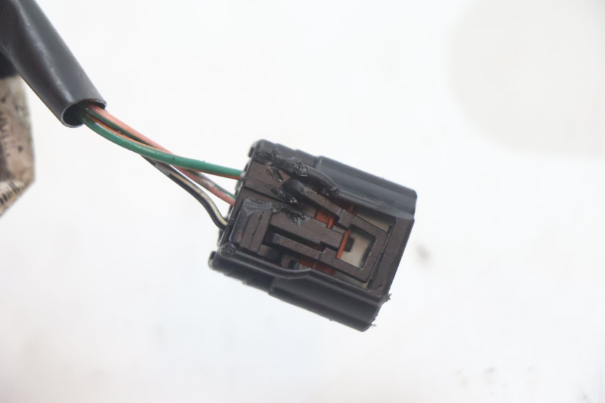 photo de CAPTEUR VITESSE HONDA PCX (JF28) 125 (2009 - 2011) - Autre angle de vue