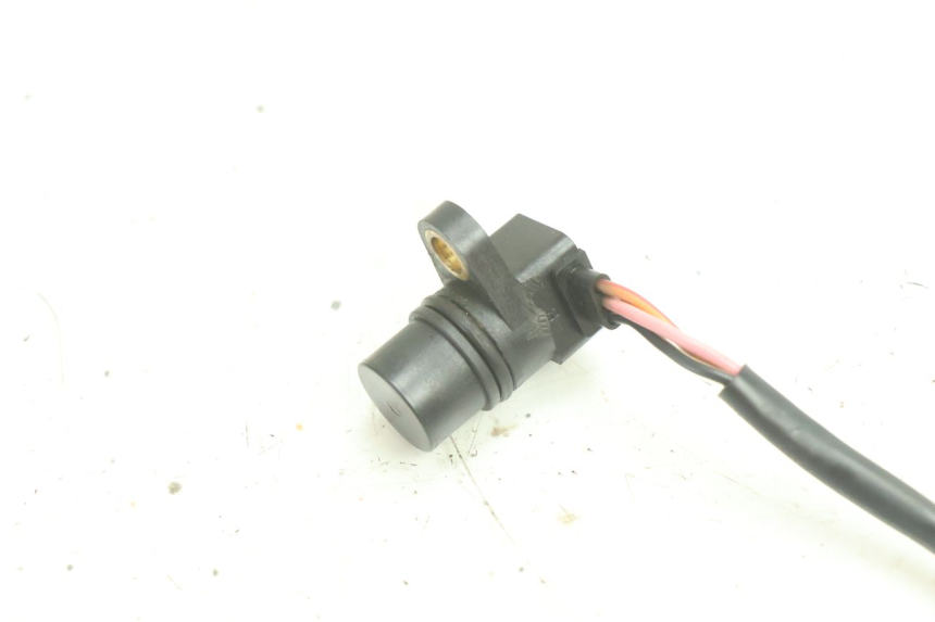 photo de CAPTEUR VITESSE YAMAHA YZF R6 600 (2008 - 2009) - Zoom état d’usage