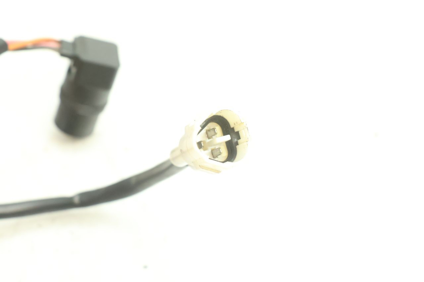 photo de CAPTEUR VITESSE YAMAHA YZF R6 600 (2008 - 2009) - Vue d’ensemble