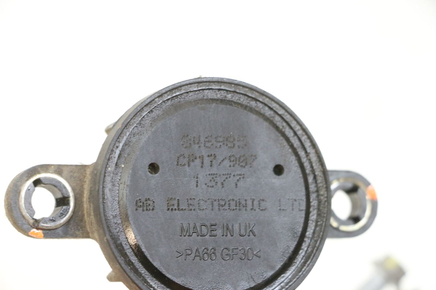 photo de CAPTEUR DE POSITION ROLL LOCK PIAGGIO MP3 125 (2006 - 2014) - Détail de la pièce