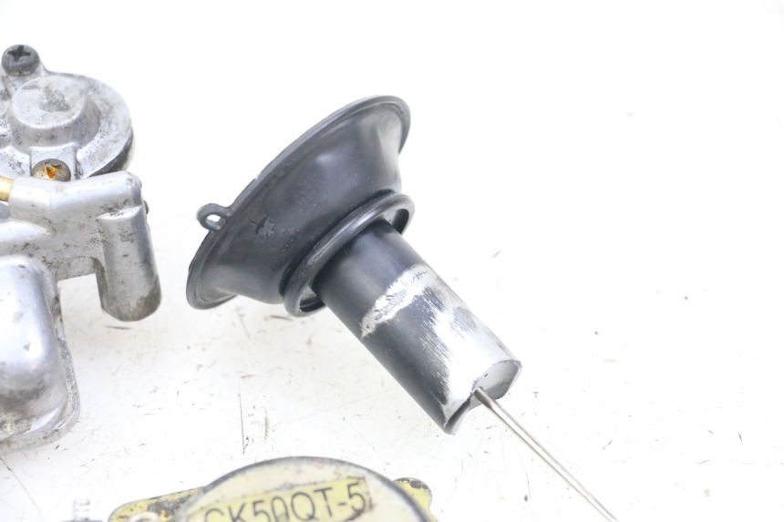 photo de CARBURATEUR KYMCO AGILITY 4T 50 (2005 - 2018) - Zoom état d’usage