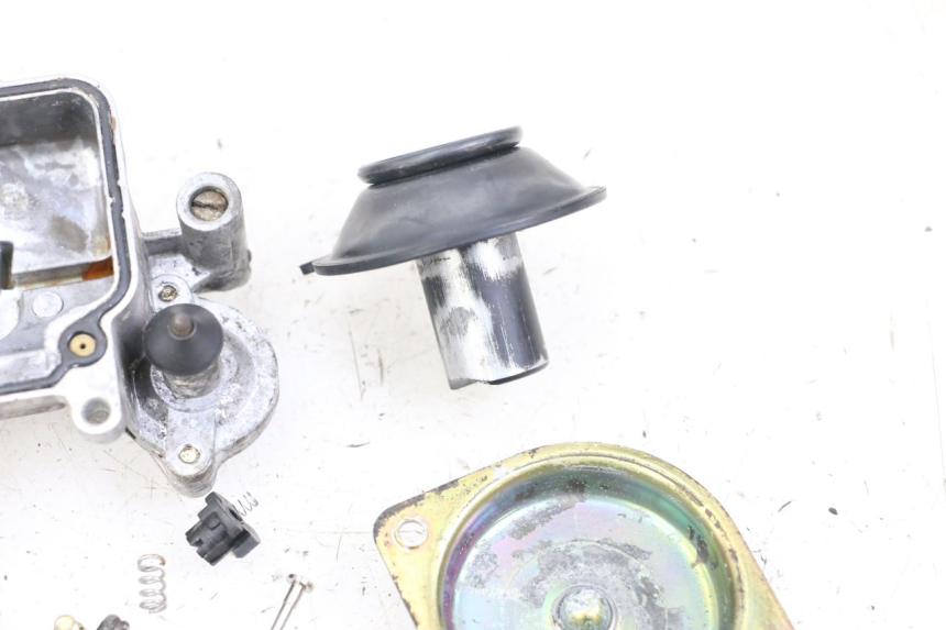 photo de CARBURATEUR KYMCO AGILITY 4T 50 (2005 - 2018) - Vue d’ensemble