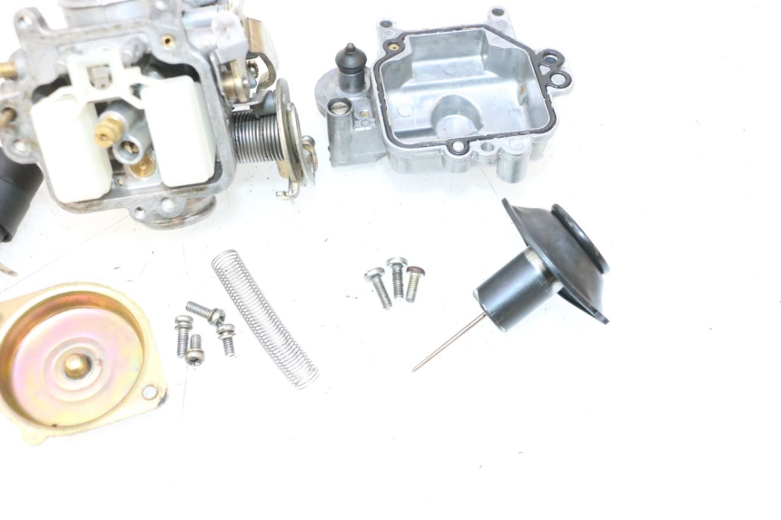 photo de CARBURATEUR KYMCO AGILITY 4T 50 (2005 - 2018) - Vue rapprochée