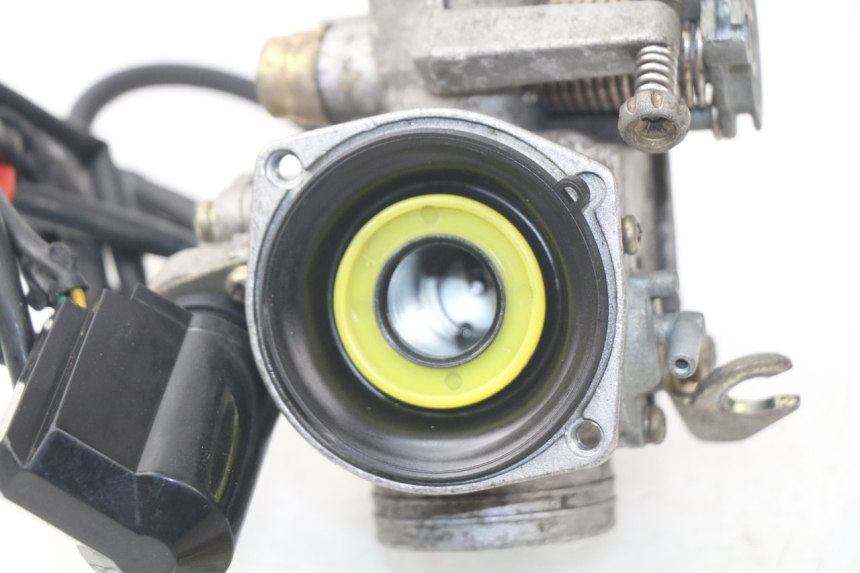 photo de CARBURATEUR JONWAY AZTRAL 125 (2008 - 2017) - Points de fixation