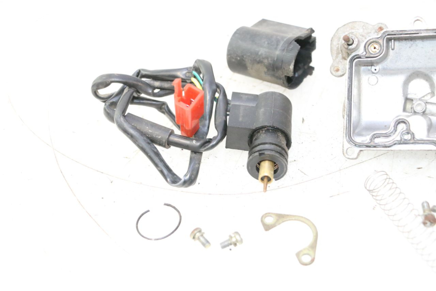 photo de CARBURATEUR BAOTIAN BT 49 QT-7 50 (2006 - 2009) - Angle alternatif