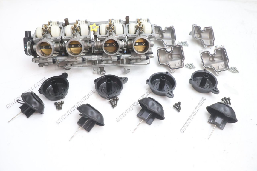 photo de CARBURATEUR HONDA CB F HORNET 600 (2005 - 2006) - État de surface