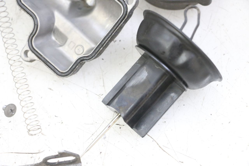 photo de CARBURATEUR HONDA CBF 500 (2004 - 2007) - Aperçu profil