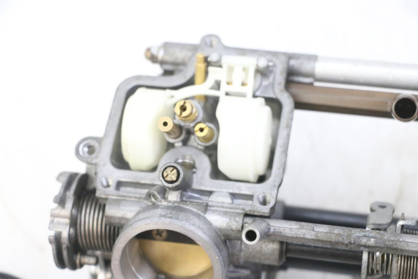 photo de CARBURATEUR HONDA CBF 500 (2004 - 2007) - Zoom état d’usage