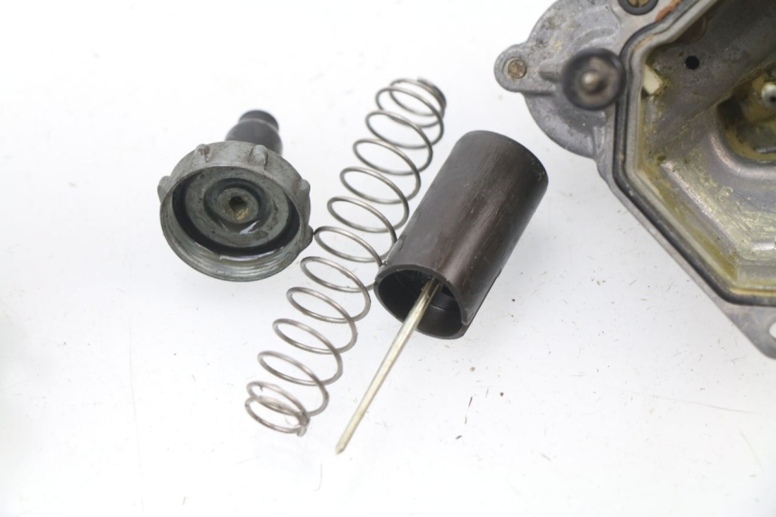 photo de CARBURATEUR HONDA CG 125 (1996 - 1998) - État de surface