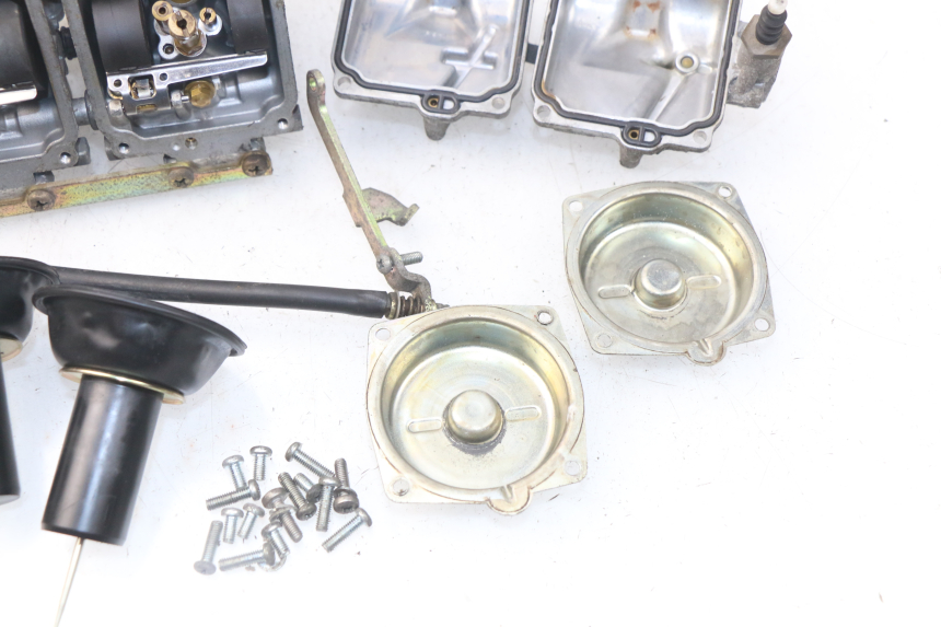 photo de CARBURATEUR HYOSUNG COMET GTR 125 (2007 - 2014) - Gros plan technique