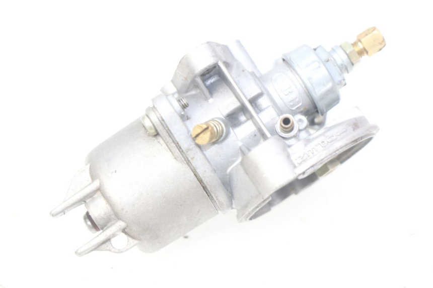 photo de CARBURATEUR POCKET BIKE COURSE 50 - Gros plan technique