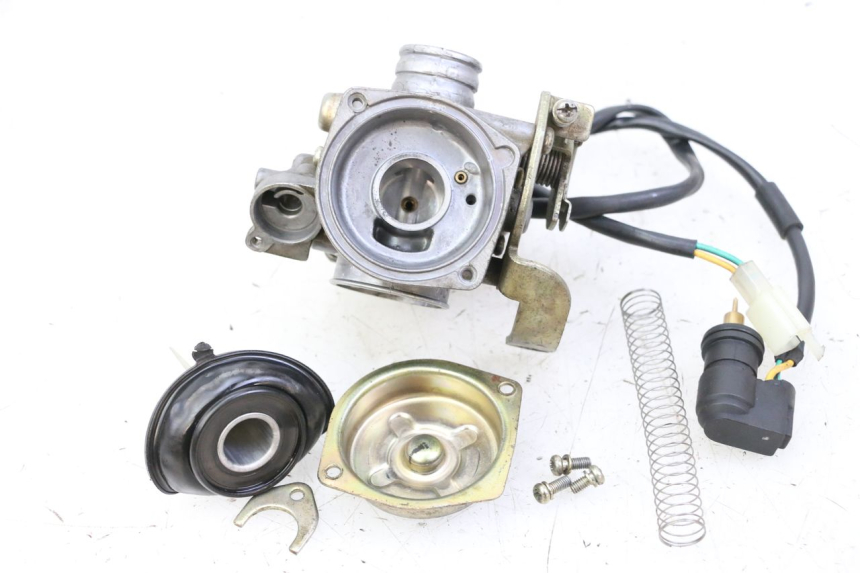 photo de CARBURATEUR JM MOTORS EVOLIS 4T 50 (2018 - 2022) - Vue rapprochée