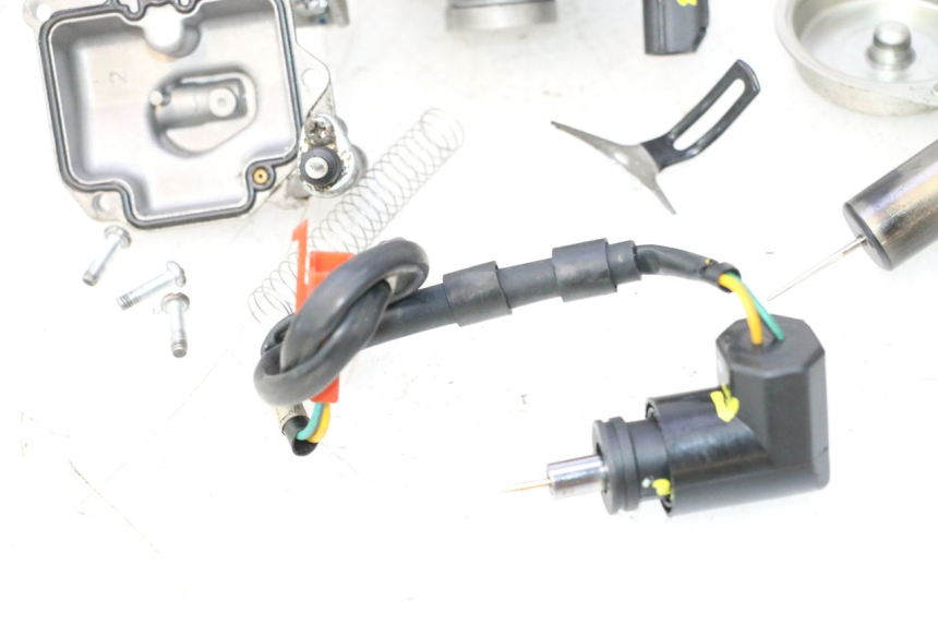 photo de CARBURATEUR JM MOTORS EVOLIS 4T 50 (2018 - 2022) - Photo complémentaire