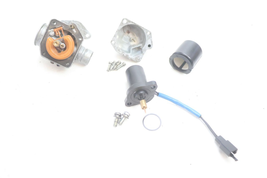 photo de CARBURATEUR MBK EVOLIS 80 (1993 - 1999) - Points de fixation
