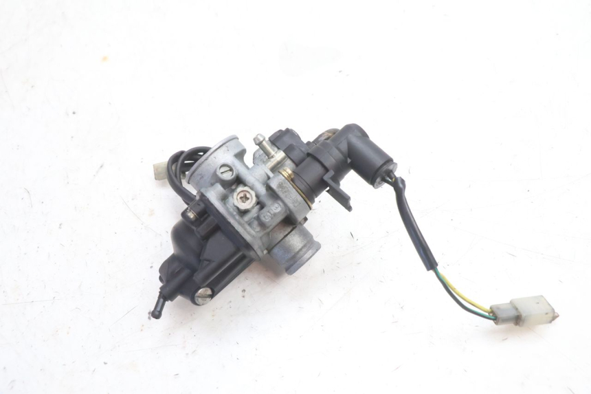photo de CARBURATEUR PIAGGIO FLY 2T 50 (2004 - 2017) - Gros plan technique